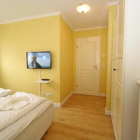 Landhaus-friedrichshain-thomas-mann * Westerland