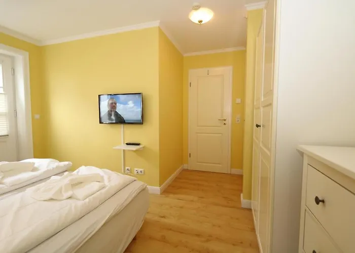 Landhaus-friedrichshain-thomas-mann * Westerland